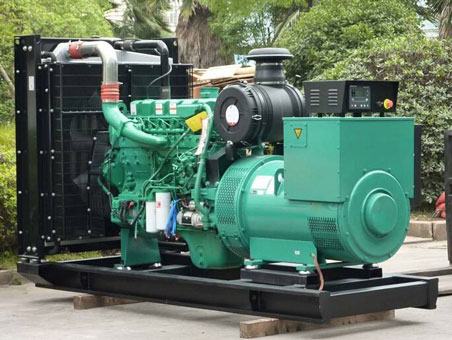 新巴尔虎左710kw康明斯柴油发电机组